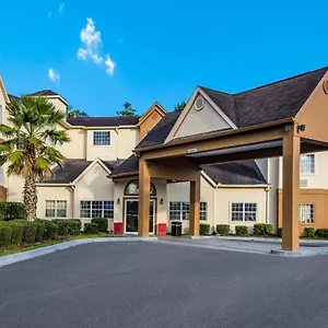 Red Roof Plus+ & - I-95 Hotel